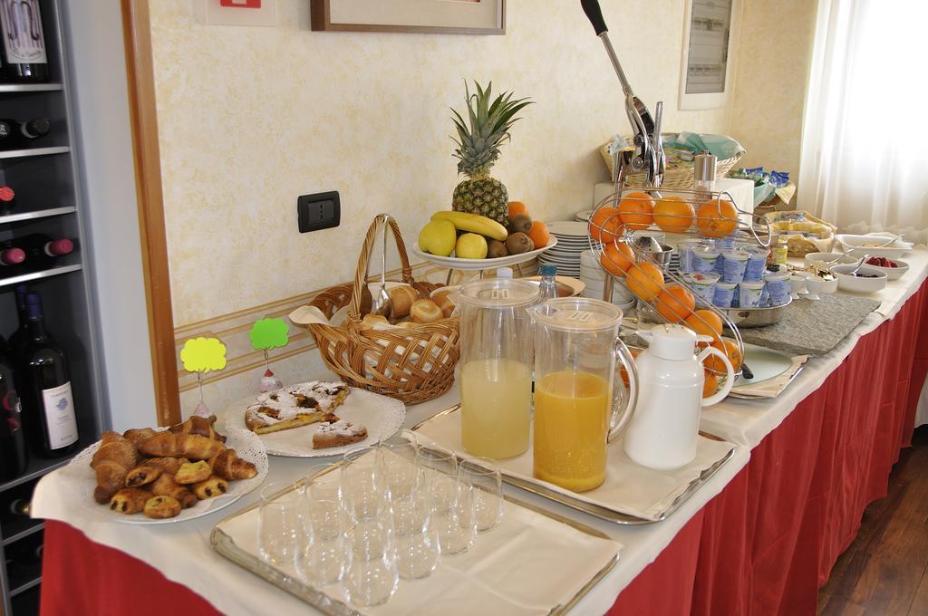 Hotel Sud Ovest セストリエーレ エクステリア 写真