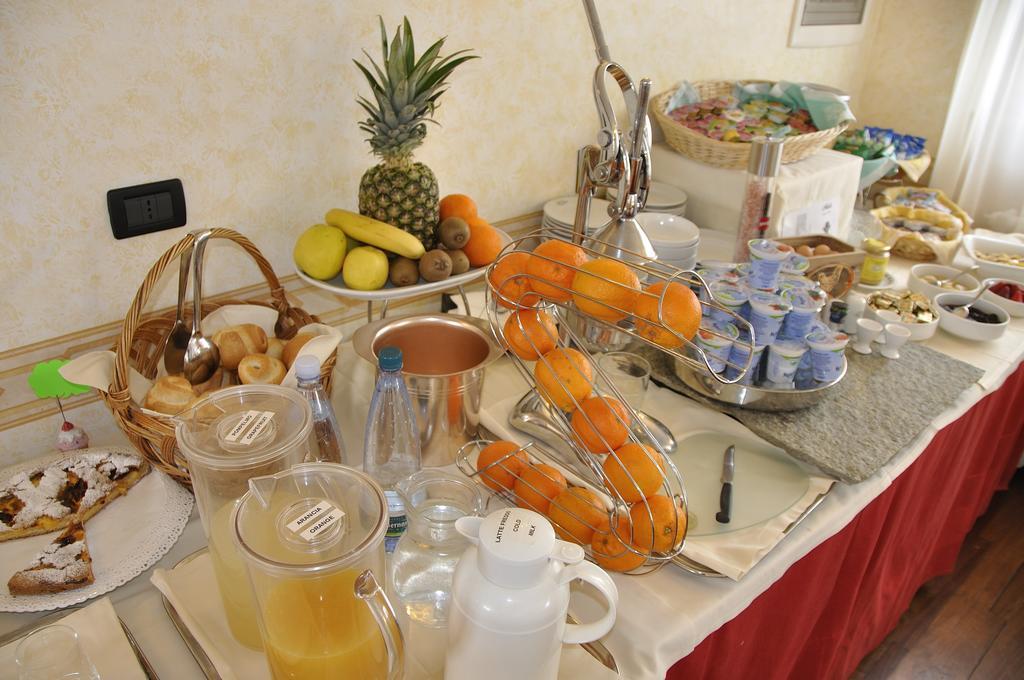 Hotel Sud Ovest セストリエーレ エクステリア 写真