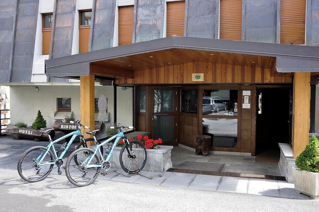 Hotel Sud Ovest セストリエーレ エクステリア 写真