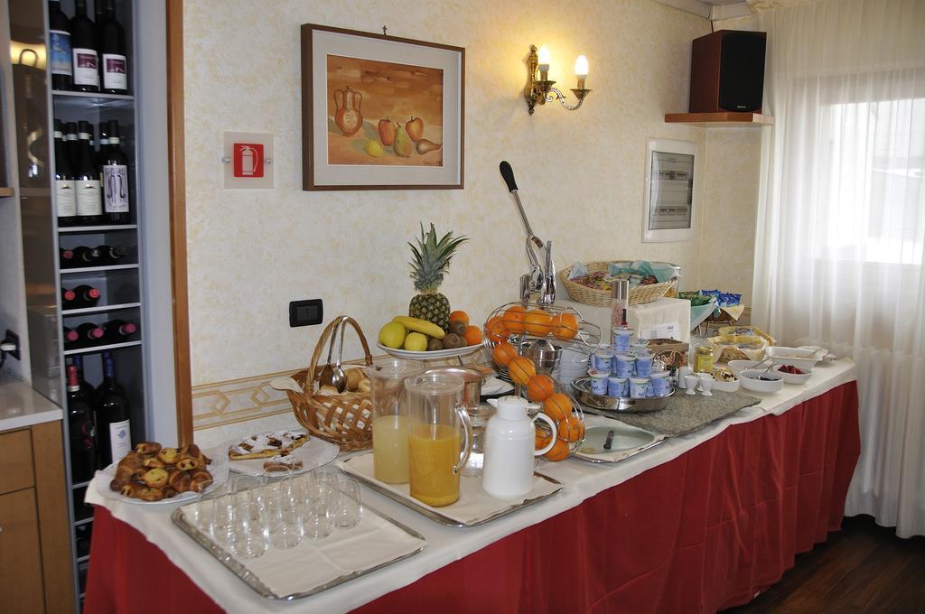 Hotel Sud Ovest セストリエーレ エクステリア 写真